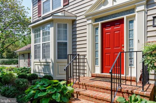 6310 Alderman Dr, Alexandria VA 22315-3730 exterior