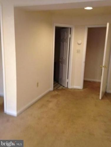 5003 9th St, Arlington VA  22204-6036 exterior