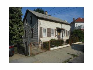 132 Commodore St, Providence, RI 02904-2504