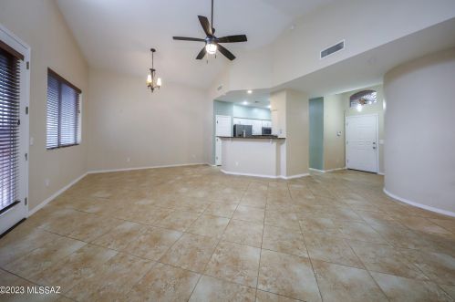 8517 Camino Bengala, Tucson AZ  85747-5165 exterior