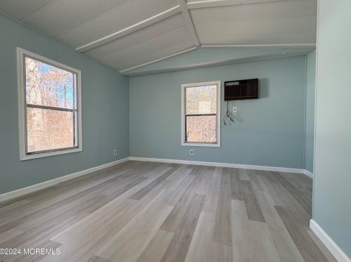 42 Antonia Dr, Jackson Twp NJ 08527-3106 exterior