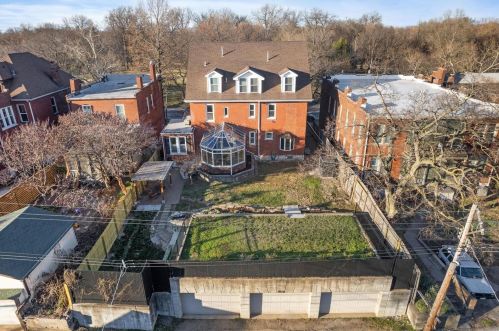 3826 Arsenal St, Saint Louis MO 63116-4803 exterior