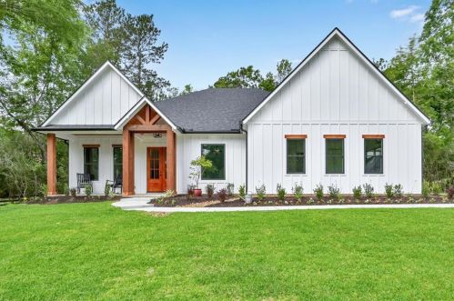 8775 Catamaran Way, Montgomery, TX 77316-6948