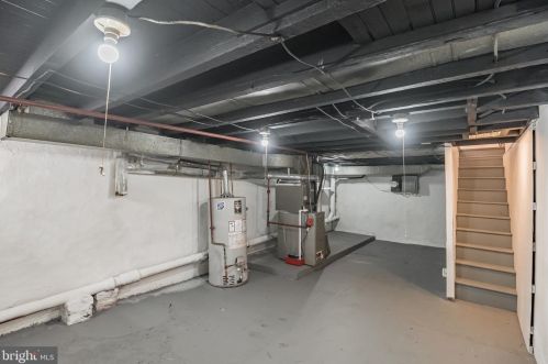 365 Daly St, Philadelphia PA  19148-3306 exterior