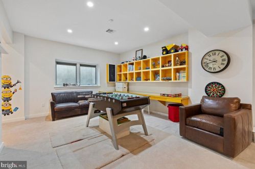 46 Leavitt Ln, Princeton NJ 08540-3921 exterior