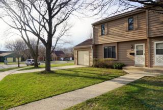 6402 Dodge Pl, Milwaukee WI  53220-1868 exterior