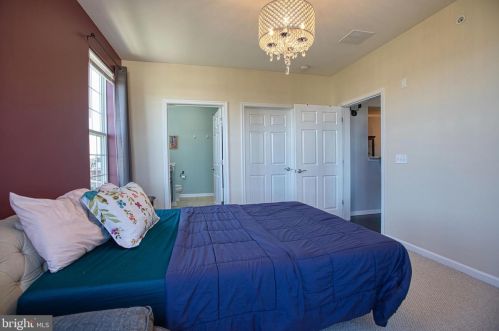 1442 Sierra Dr, Trenton NJ 08619-2071 exterior