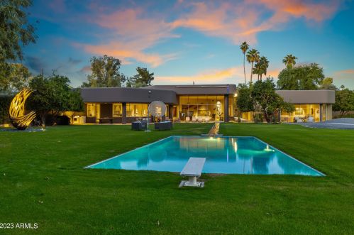 2111 Colter St, Phoenix AZ  85015-2821 exterior