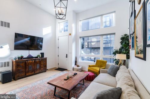 1705 Annin St, Philadelphia PA  19146-3008 exterior