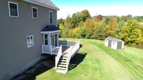 8 Graham Rd, Concord NH 03301-6900 exterior