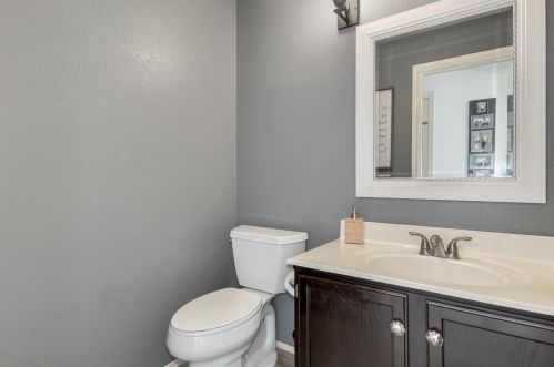 13229 40 St, Phoenix AZ 85018-1601 exterior