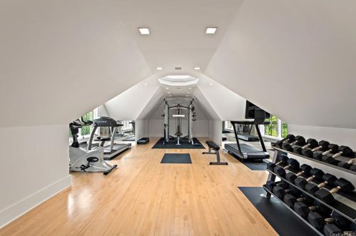 3 Ter Cir, Armonk NY 10504-1112 exterior