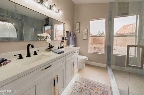 1672 Butler Dr, Chandler AZ 85226-3585 exterior