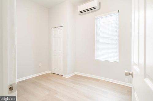 5215 Cedar Ave, Philadelphia PA 19143-1524 exterior