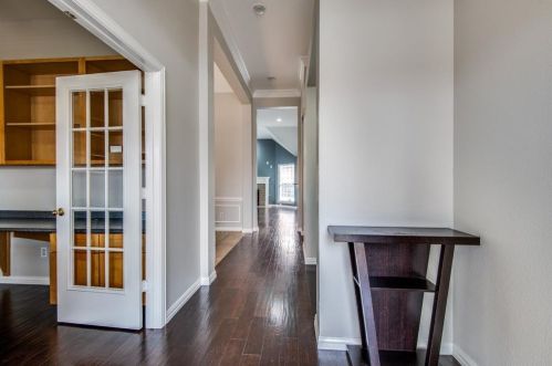 9311 Vista Cir, Irving TX  75063-5063 exterior