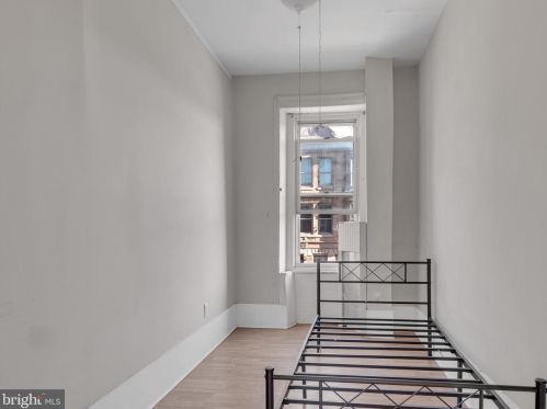 1422 Diamond St, Philadelphia PA 19122-1721 exterior