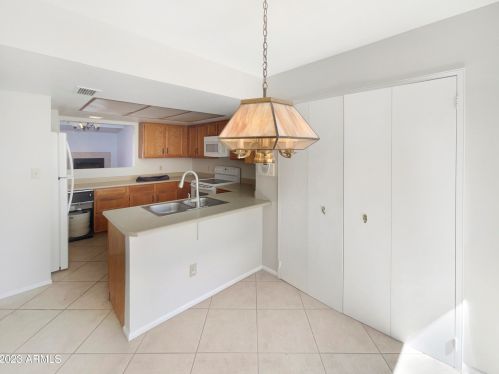 14410 23rd St, Phoenix, AZ 85022-4610