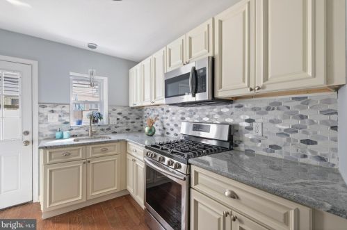 334 Cantrell St, Philadelphia PA  19148-3320 exterior