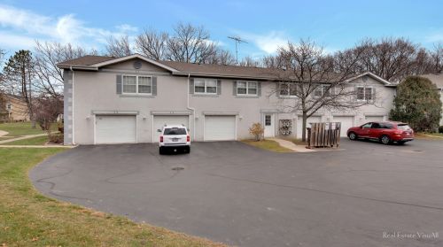 1056 Greenwood Cir, Bull Valley, IL 60098-2992