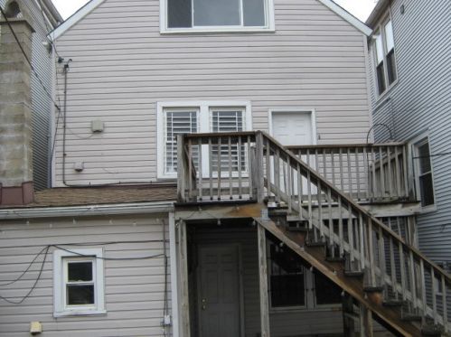 2828 Campbell Ave, Chicago IL 60618-7902 exterior