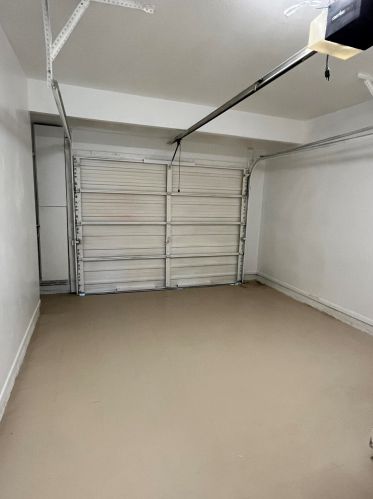 592 Whitmore Dr, Fort Pierce FL  34984-4570 exterior