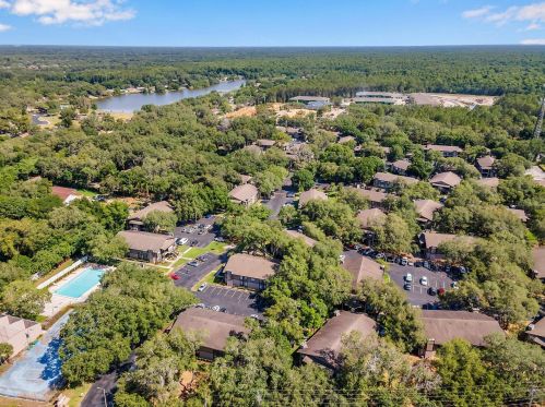 4036 Angel Oak Ct, Tampa FL 33613-3376 exterior