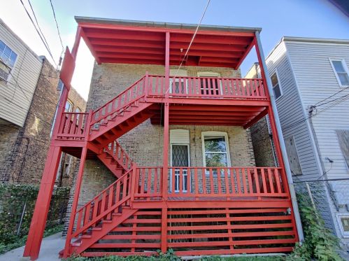 6121 Green St, Chicago IL 60621-2007 exterior