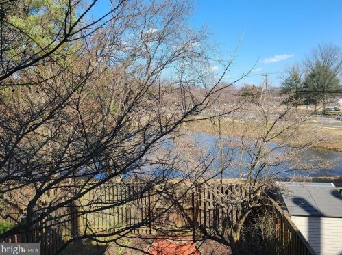 7443 Duddington Dr, Alexandria VA 22315-3849 exterior