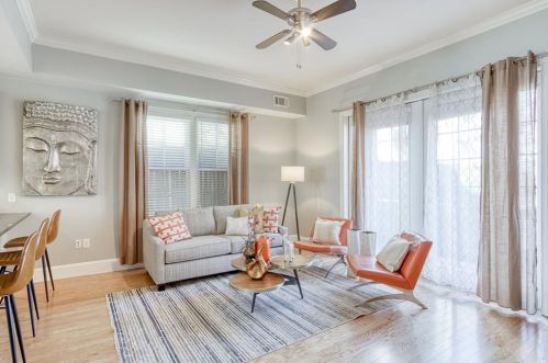 706 Cosmopolitan Dr, Atlanta GA 30324-3615 exterior