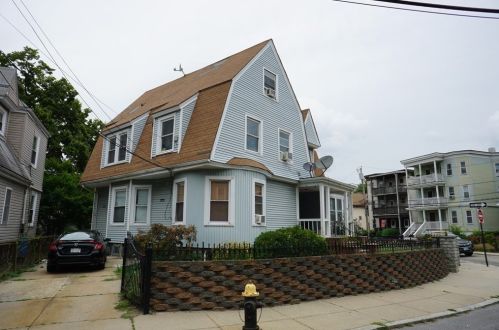 44 Hooker St, Boston, MA