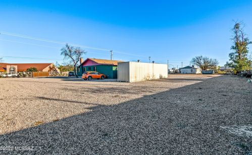 3737 Stone Ave, Tucson AZ 85705-3208 exterior