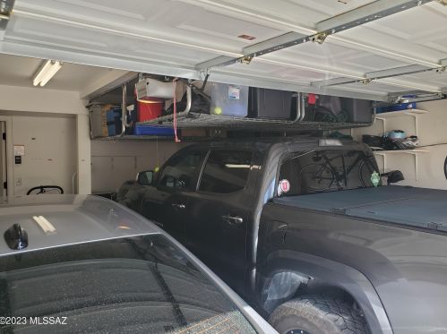 9950 Outlaw Trl, Tucson AZ  85742-8852 exterior