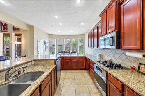 28203 Emerald Creek Ln, Fulshear TX 77441-2031 exterior