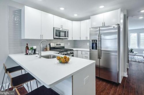 1524 Catharine St, Philadelphia PA 19146-2102 exterior