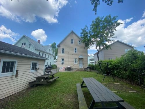 38 Chase Ave, Springfield MA 01108-1601 exterior