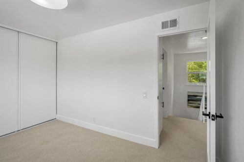 501 Crosslees Dr, San Jose CA  95111-1828 exterior