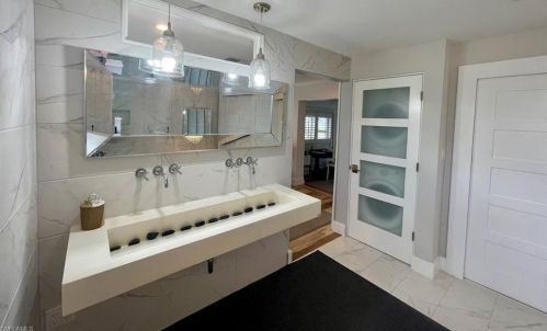 2120 Sandpiper St, Naples FL 34102-1505 exterior