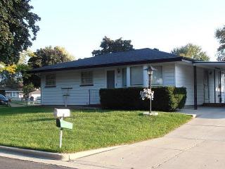 5656 Melinda St, Milwaukee WI  53221-4044 exterior
