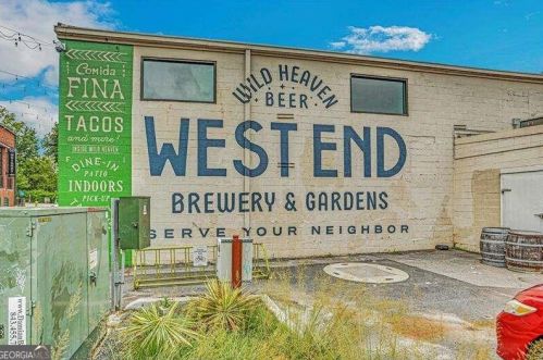 1437 Kenilworth Dr, Atlanta GA 30310-3943 exterior