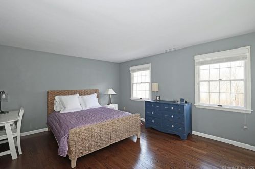 94 Spectacle Ln, Ridgefield CT 06877-5715 exterior