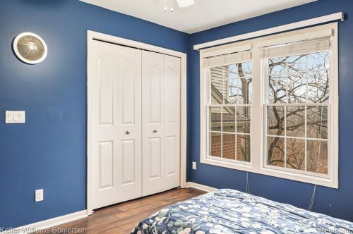 5348 Creekmonte Dr, Rochester MI 48306-4793 exterior