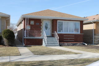 8338 Kostner Ave, Chicago, IL 60652-3102