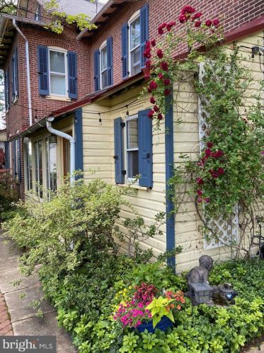 614 Church St, Limerick PA 19468-2123 exterior