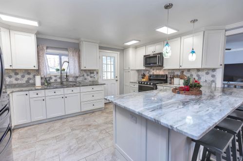 47 Runnells Rd, Concord NH  03303-3908 exterior