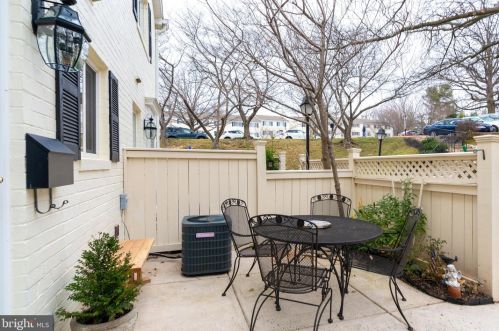 5262 Maris Ave, Alexandria VA exterior