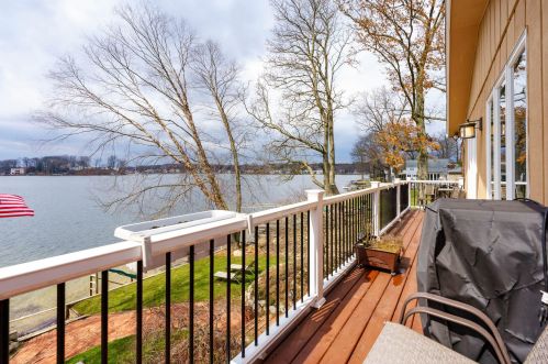 790 Eagle Lk Dr, Kalamazoo MI 49009-9612 exterior