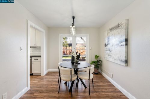 106 Doris Dr, Concord CA  94523-2915 exterior