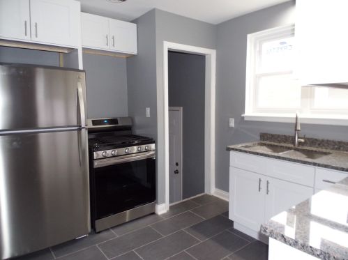 12749 Elizabeth St, Chicago IL 60827-5810 exterior