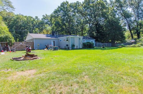 6922 Lovers Ln, Kalamazoo MI 49002-4427 exterior