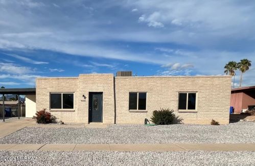 9301 29th St, Tucson AZ  85710-8015 exterior
